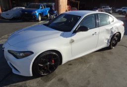 2019 Alfa Romeo Giulia - Image 1