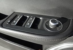 2019 Alfa Romeo Giulia - Image 45