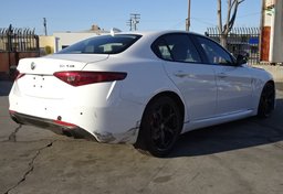 2019 Alfa Romeo Giulia - Image 7