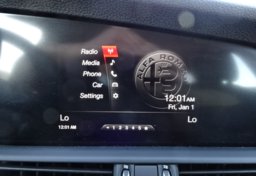 2019 Alfa Romeo Giulia - Image 33