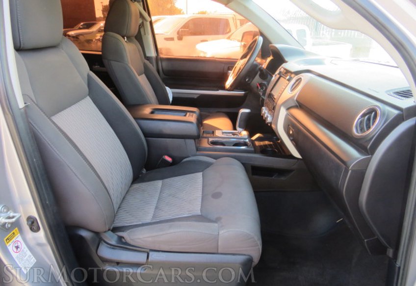 2015 Toyota Tundra Truck - Image 35