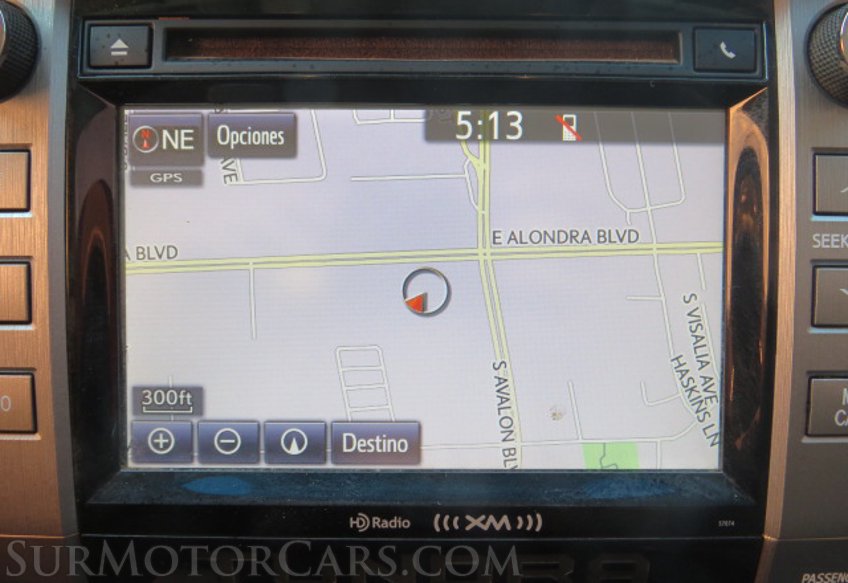 2015 Toyota Tundra Truck - Image 11