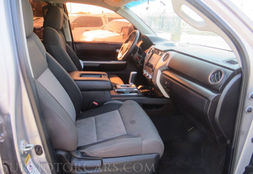 2015 Toyota Tundra Truck - Image 39