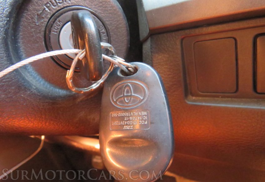 2015 Toyota Tundra Truck - Image 18