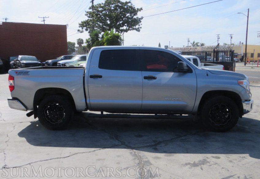 2015 Toyota Tundra Truck - Image 4