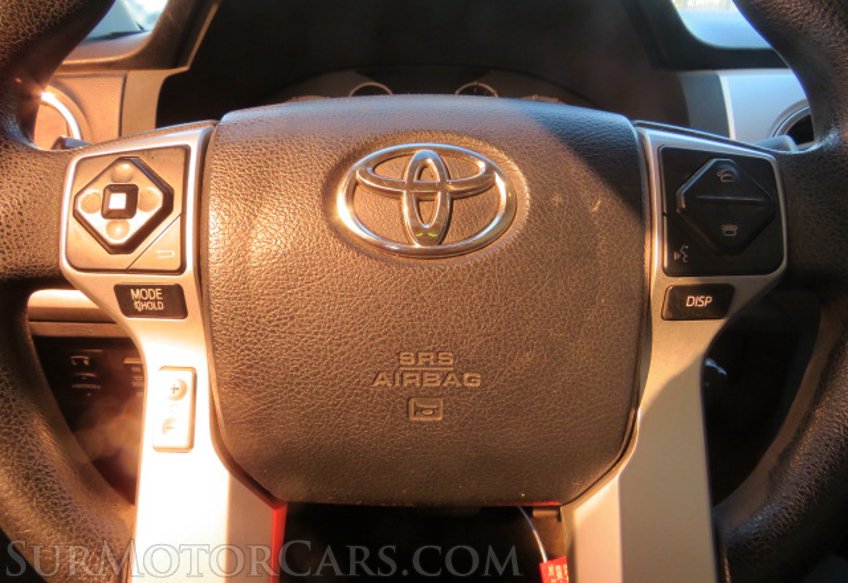 2015 Toyota Tundra Truck - Image 13