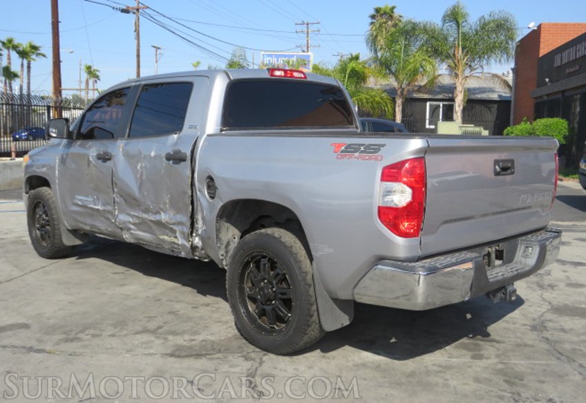 2015 Toyota Tundra Truck - Image 10