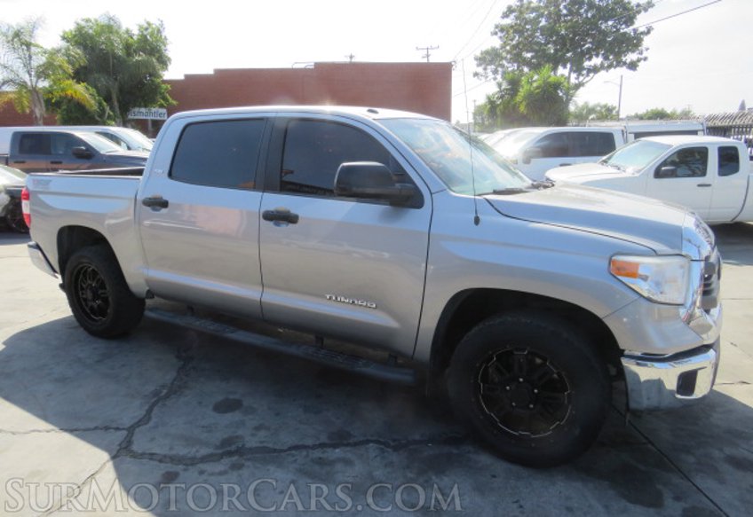 2015 Toyota Tundra Truck - Image 6