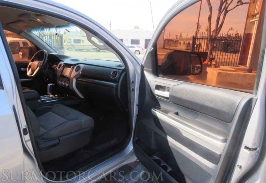 2015 Toyota Tundra Truck - Image 40