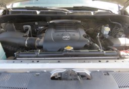 2015 Toyota Tundra Truck - Image 48