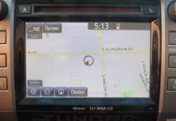 2015 Toyota Tundra Truck - Image 11