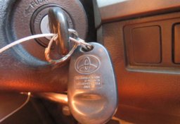 2015 Toyota Tundra Truck - Image 18