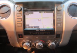 2015 Toyota Tundra Truck - Image 50