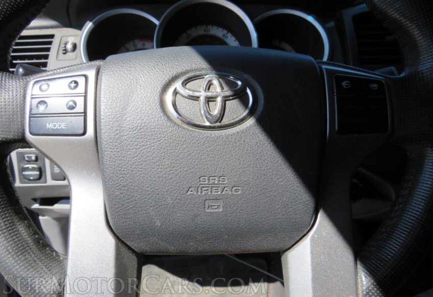 2013 Toyota Tacoma - Image 32