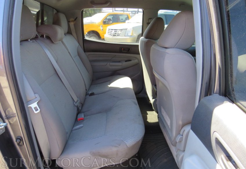 2013 Toyota Tacoma - Image 24