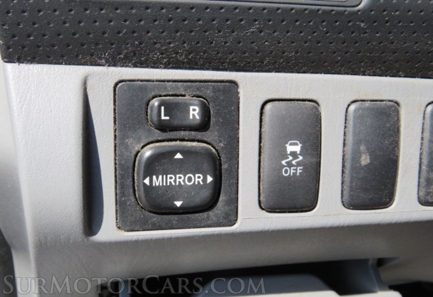 2013 Toyota Tacoma - Image 40