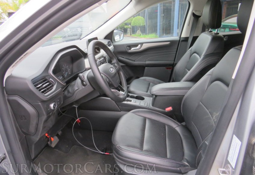 2022 Ford Escape - Image 25