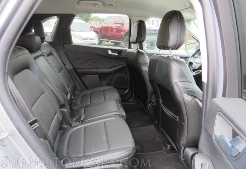 2022 Ford Escape - Image 28