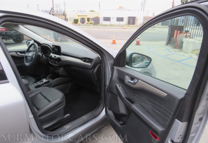 2022 Ford Escape - Image 20