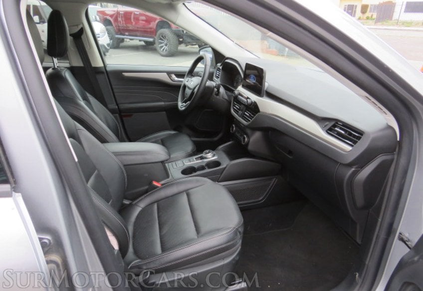 2022 Ford Escape - Image 26