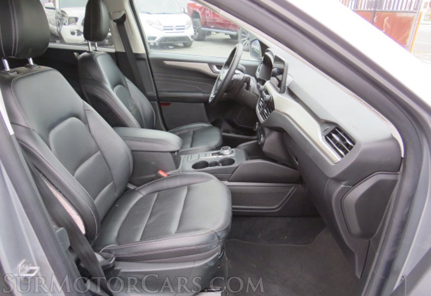 2022 Ford Escape - Image 24