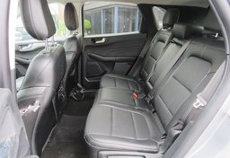 2022 Ford Escape - Image 27