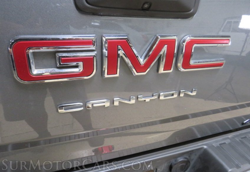 2022 GMC Canyon - Image 18
