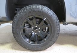 2022 GMC Canyon - Image 23