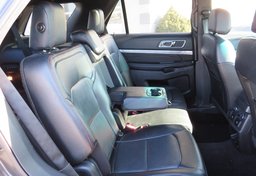 2016 Ford Explorer - Image 27