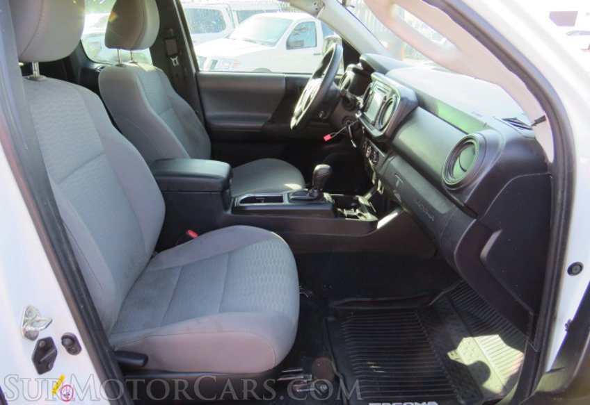 2018 Toyota Tacoma - Image 22