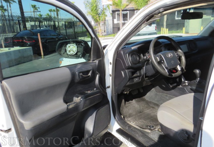 2018 Toyota Tacoma - Image 17