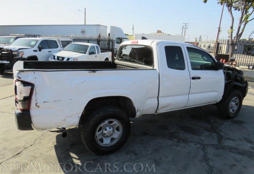 2018 Toyota Tacoma - Image 10