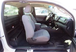 2018 Toyota Tacoma - Image 24