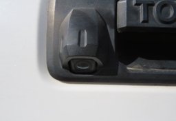 2018 Toyota Tacoma - Image 13