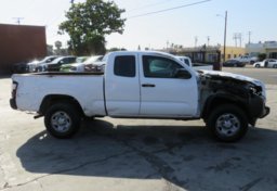 2018 Toyota Tacoma - Image 6