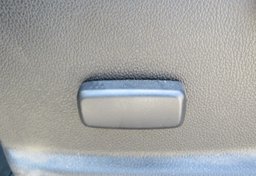 2020 Chevrolet Colorado - Image 41