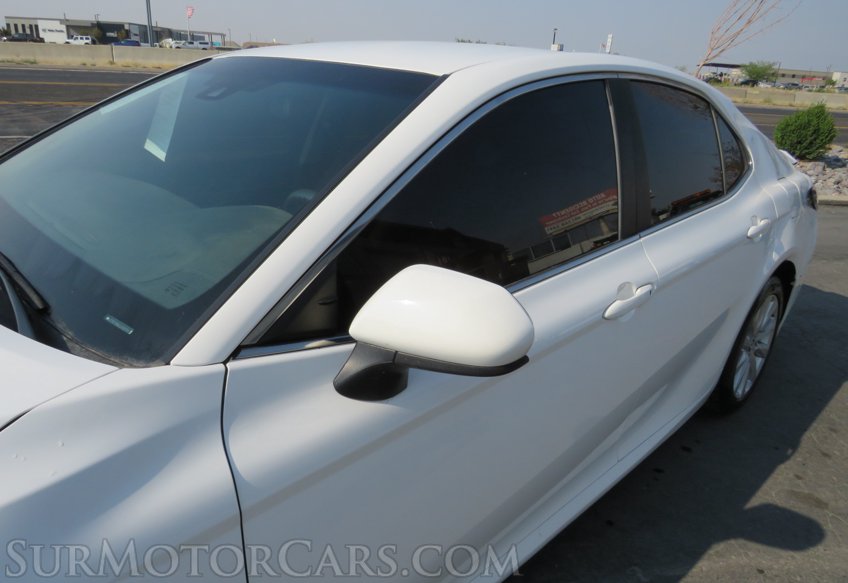 2018 Toyota Camry - Image 15