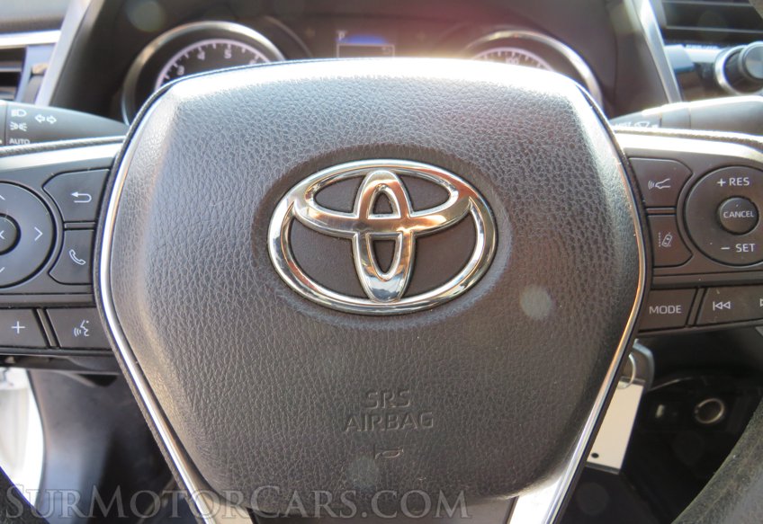 2018 Toyota Camry - Image 27