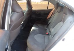 2018 Toyota Camry - Image 21