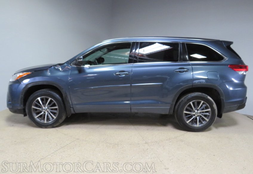 2018 Toyota Highlander - Image 11