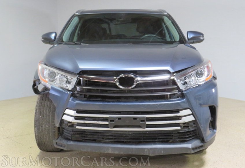 2018 Toyota Highlander - Image 9