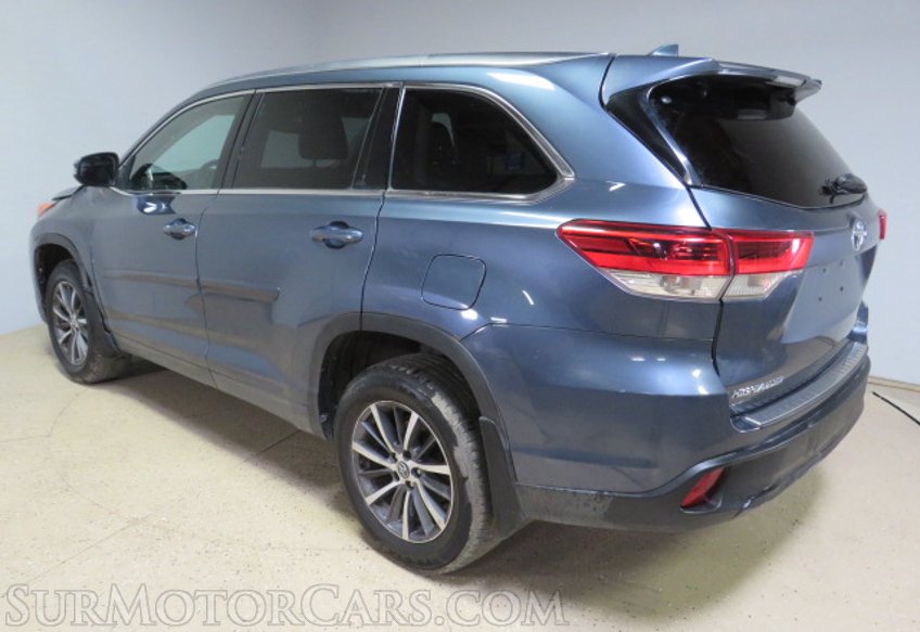 2018 Toyota Highlander - Image 5