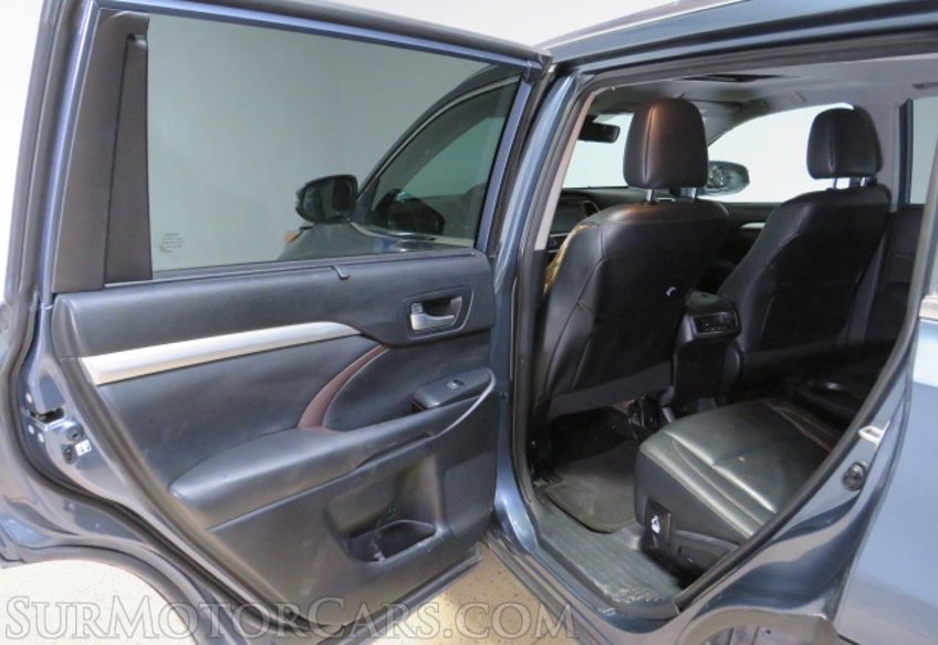 2018 Toyota Highlander - Image 23