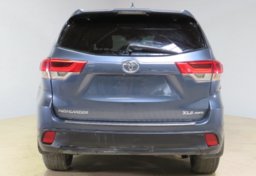 2018 Toyota Highlander - Image 10