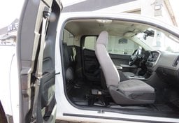 2020 Chevrolet Colorado - Image 30