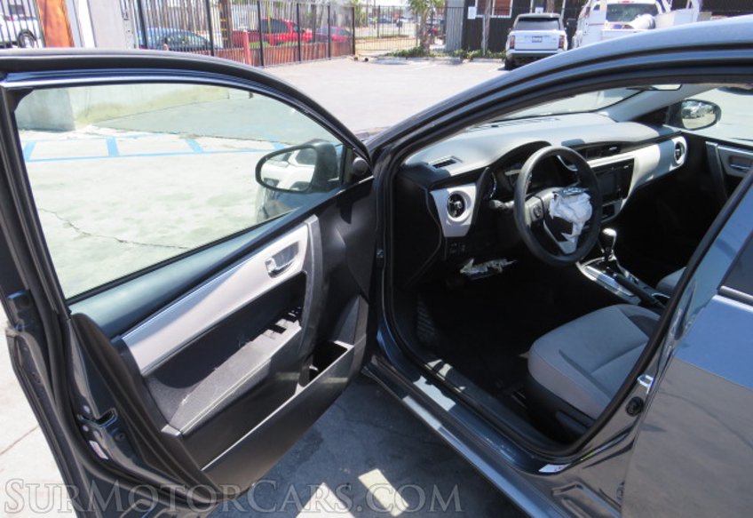 2017 Toyota Corolla - Image 19