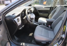 2017 Toyota Corolla - Image 25