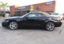 2003 Ford Mustang - Image 8