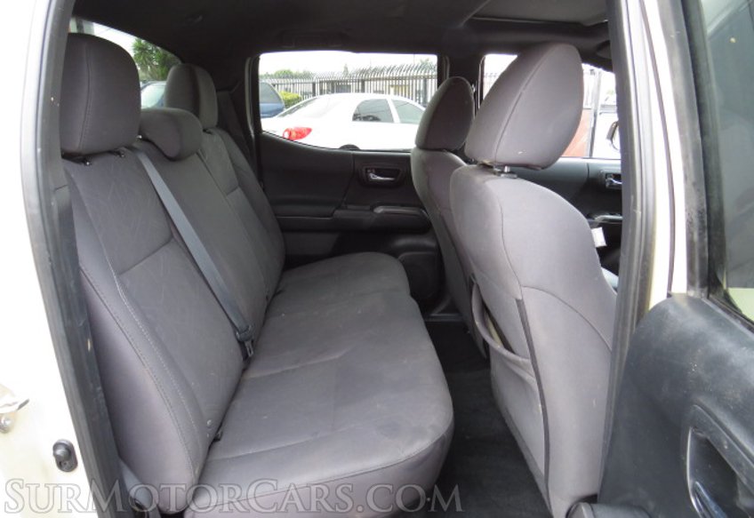 2017 Toyota Tacoma - Image 32