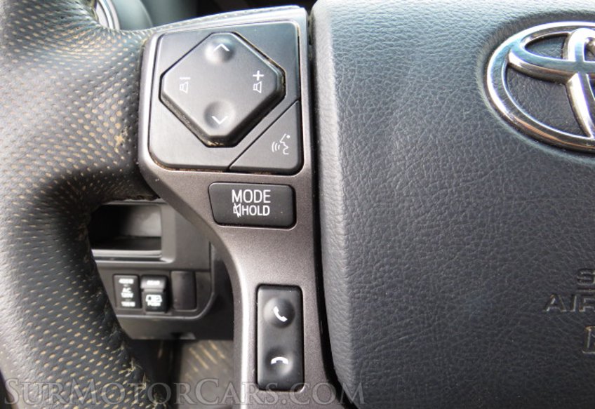 2017 Toyota Tacoma - Image 18